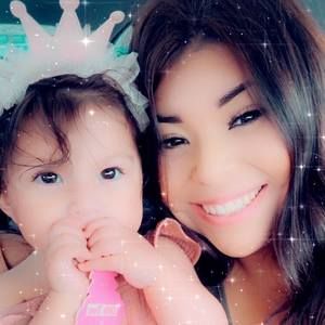 Meet your Posher, Selena